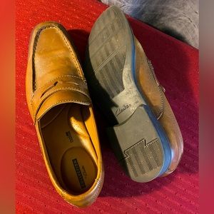 Collection by Clark’s Cognac brown cushioned sole genuine leather formal shoes.